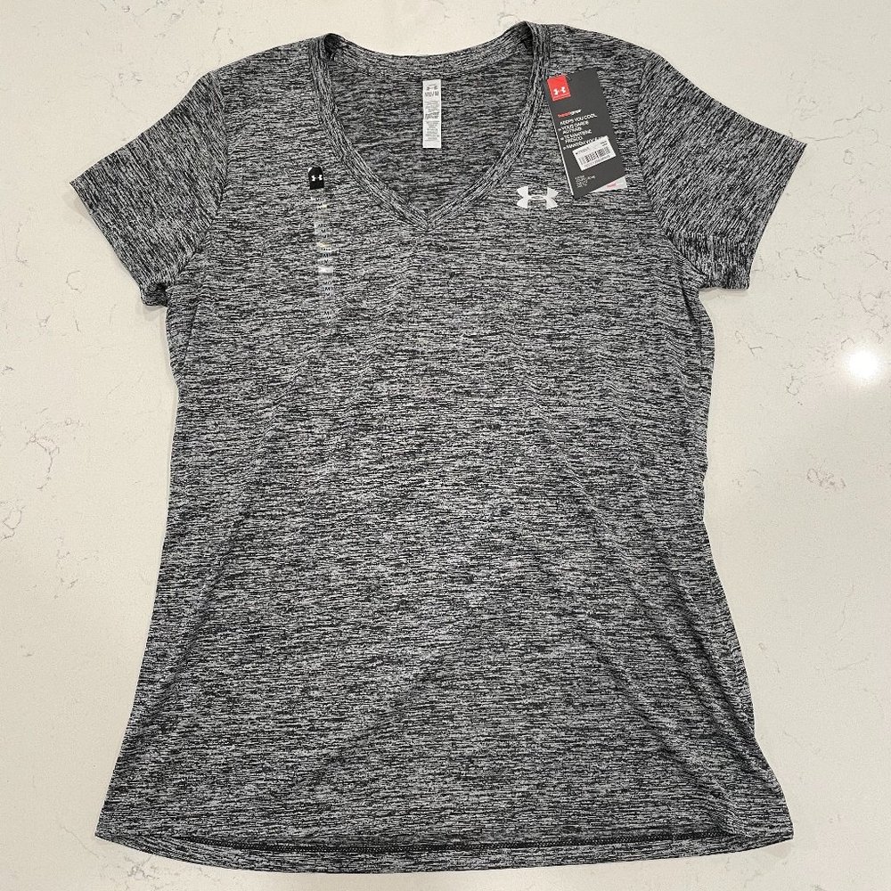 Under Armour Short Sleeve Loose Heat Gear Workout Top Grey Women’s Medium